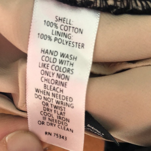 Willi Smith✨Black Lace Crochet Pencil Skirt - Picture 5 of 6